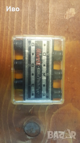 morris guitar pitch pipe / инструмент за настройване на китара.