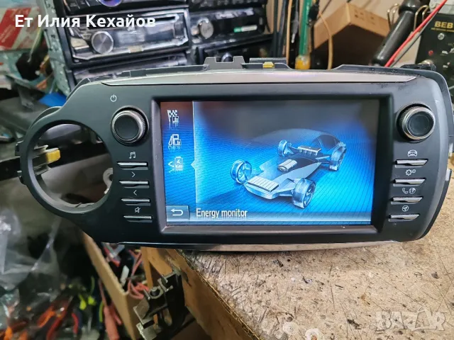 Toyota Yaris Hybrid Фабрична мултимедия, снимка 4 - Аксесоари и консумативи - 49656473