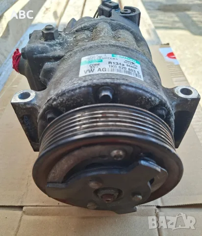 Компресор за климатик от Vw Touran 2.0 tdi , снимка 2 - Части - 56012570