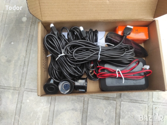 продавам заден парктроник , снимка 2 - Аксесоари и консумативи - 51742725
