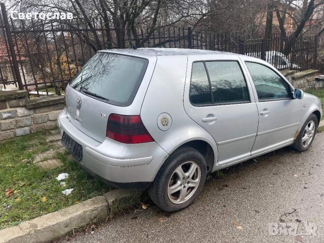 Volkswagen Golf 4 1.9 PD 116 НА ЧАСТИ, снимка 10 - Автомобили и джипове - 52941319