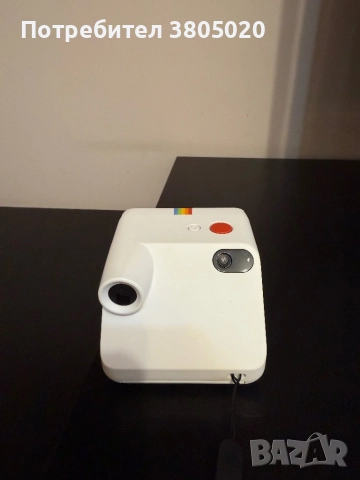 Фотоапарат Polaroid Go, снимка 2 - Фотоапарати - 52633134