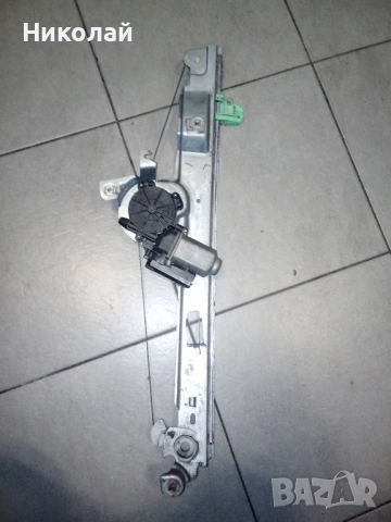 Механизъм с моторче преден десен ел. стъклоповдигач Renault Scenic II 2004-2009 I, снимка 2 - Части - 51979775