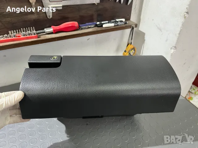 Жабка за Mercedes E-class W210, снимка 4 - Части - 49737854