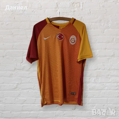 Фен тениска на Галатасарай 