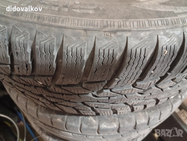 зимни гуми nokian 215/55/17 2 броя, снимка 3 - Гуми и джанти - 52077668