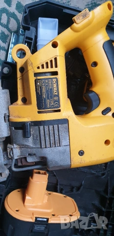 Акумулаторен Прободен Трион Dewalt DW933 18V Зеге, снимка 2 - Други инструменти - 53218354