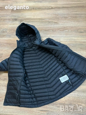 Дамска олекотена пухенка Peak Performance  Frost Pertex  700cuin Down Hood Jacket-Black , XS размер, снимка 11 - Якета - 54279156