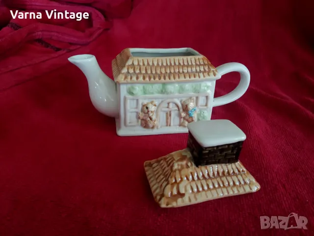 Колекционерски декоративен порцеланов чайник, снимка 9 - Антикварни и старинни предмети - 49814909