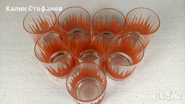 Стари, ретро, чаши за алкохол, цветна посипка, златен кант, твъд  алкохол, снимка 3 - Антикварни и старинни предмети - 50249734