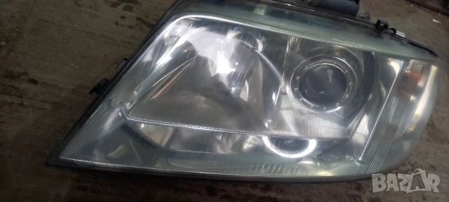 Ляв фар за Audi A6 C5, снимка 2 - Части - 50586378