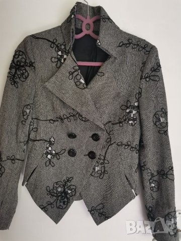 Сако с подплата , снимка 2 - Сака - 40722829