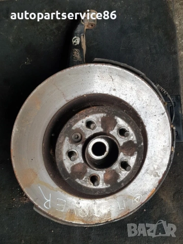 Предна дясна главина за Land Rover Discovery IV 3.0 TDI (2011) AH22-3K185-AB