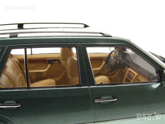 Mercedes-Benz E-Klasse T-Modell Kombi S124 1995 - мащаб 1:18 на Triple9 моделът е нов в кутия, снимка 5 - Колекции - 52804423