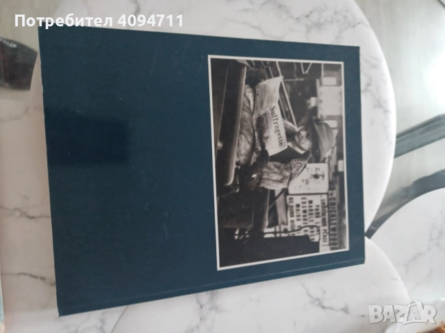 Edwardian London by Felix Barker, снимка 2 - Енциклопедии, справочници - 52489088