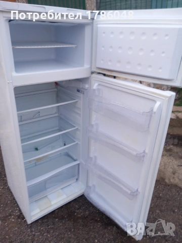 Хладилник с фризер в 1.40 ш0.55 д0.5, снимка 4 - Хладилници - 54207693
