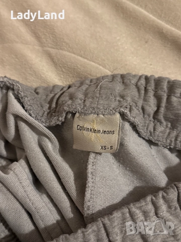 Къси гащи Calvin Klein , снимка 3 - Къси панталони и бермуди - 52696598