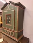 Шкаф за стена ръчно изрисуван , снимка 3