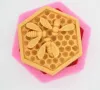 3D шестоъгълник пчелна медена пита с 3 пчели дълбок силиконов молд калъп форма за сапун гипс восък , снимка 1