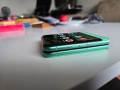 Зелен Motorola RAZR 2025 (RAZR 60) като нов, снимка 3