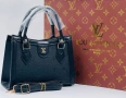 Louis Vuitton Дамска Чанта Луис Витон - Различни Цветове Код A1355, снимка 3