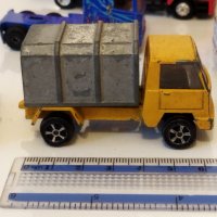 Малки камиончета , снимка 3 - Колекции - 42819572