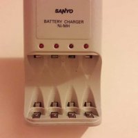  Оригинално Зарядно за батерии SONY , SANYO и Olympus, снимка 5 - Батерии, зарядни - 29970723
