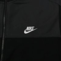 Nike Sportswear оригинално горнище L Найк спорт горница суичър, снимка 4 - Спортни дрехи, екипи - 38756879