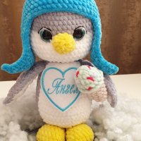Декоративно пингвинче с бродирано име , снимка 2 - Плюшени играчки - 38025070