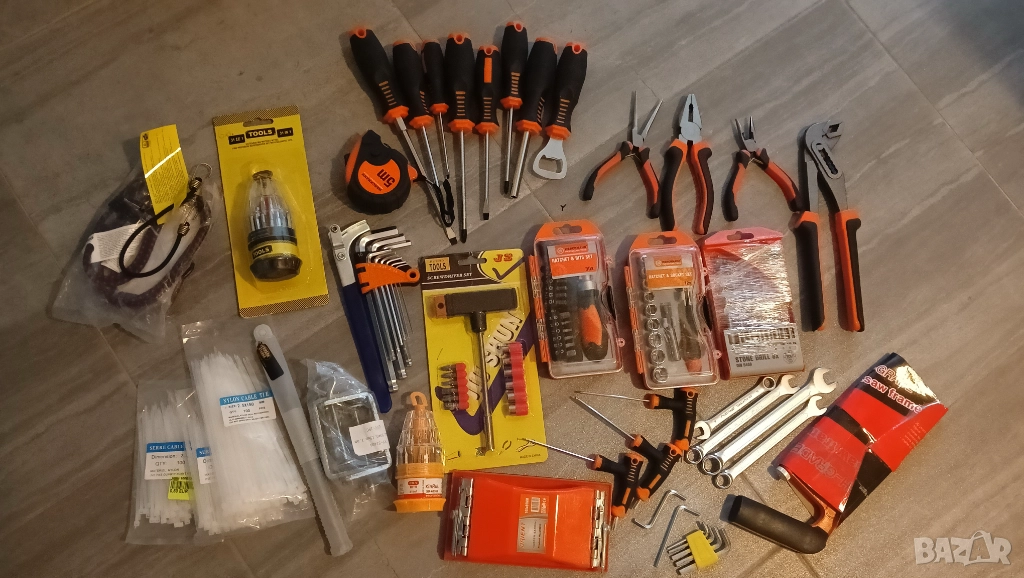 комплект инструменти отвертки клещи битове гаечен ключ гарги свредла скоби ролетка, снимка 1