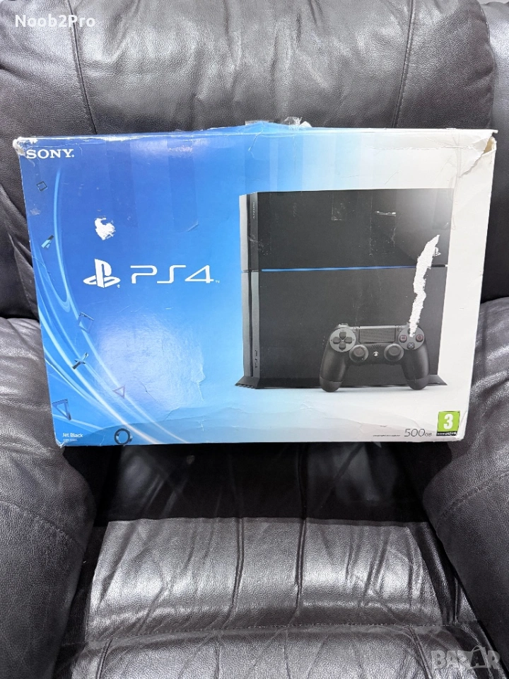 PlayStation 4 500 GB с кутия с черен джойстик (Boxed), снимка 1
