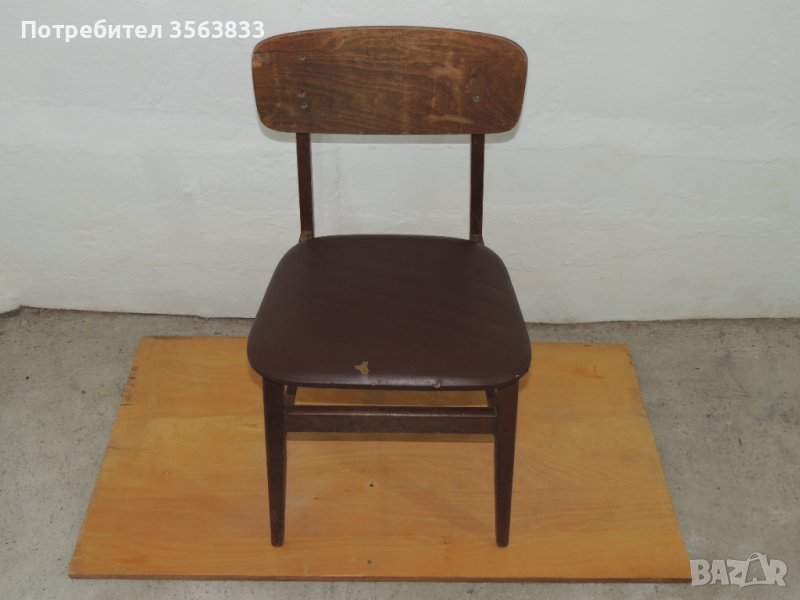 Стол - трапезен с дървени крака., снимка 1