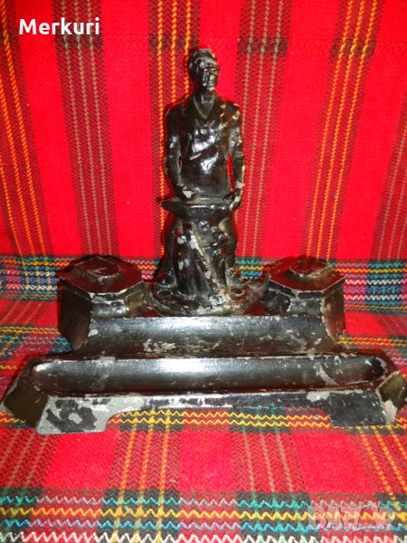 Стара мастилница с фигура - Рачо Ковача, снимка 1