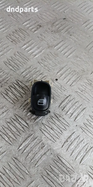 Бутон врата Mercedes C-Class W203 2002г.(преден десен)	, снимка 1