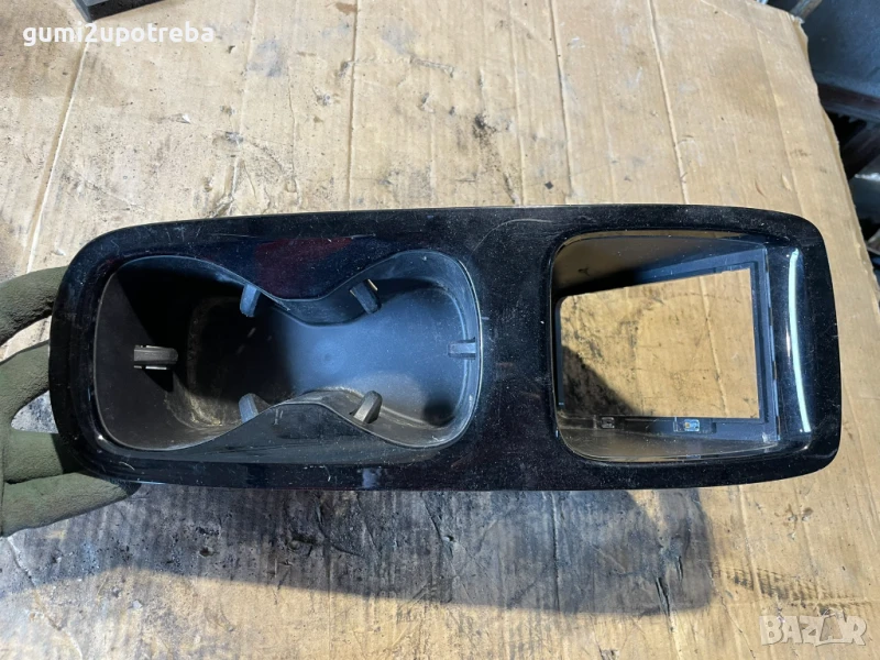 Cup Holder Централна Конзола 10A863475B Volkswagen ID.3 E11 pro, снимка 1
