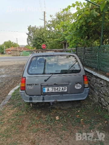 Продават се 2 коли цели за части , снимка 1