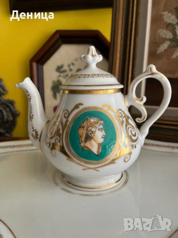 Порцеланов сервиз за двама в имперски стил Характерно за този стил е използването на богата позлата , снимка 12 - Сервизи - 54061239