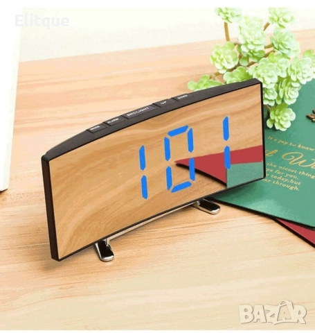 Мултифункционален настолен електронен часовник