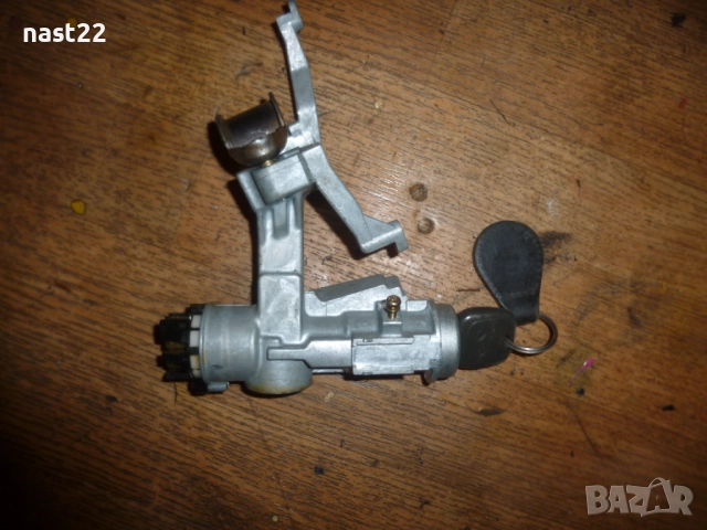 Контактен ключ с ключ Дайхатсу Териос 1.3 83 к.с