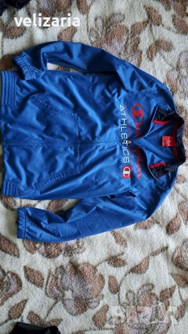 Спортен екип Champion р-р 150/155, снимка 2 - Детски анцузи и суичери - 40503791