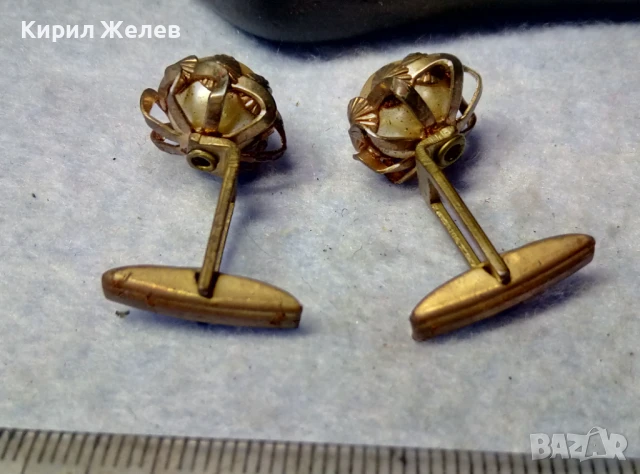 СТАРИННИ МЕСИНГОВИ ПЕРЛЕНИ БУТОНЕЛИ РЕТРО КОПЧЕТА За БУТОНЕЛИ с БЕЛИ ПЕРЛИ 22176, снимка 2 - Антикварни и старинни предмети - 51280119