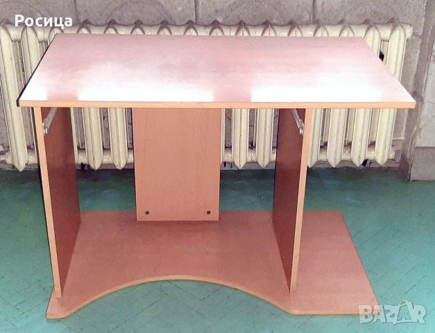 Продавам бюро