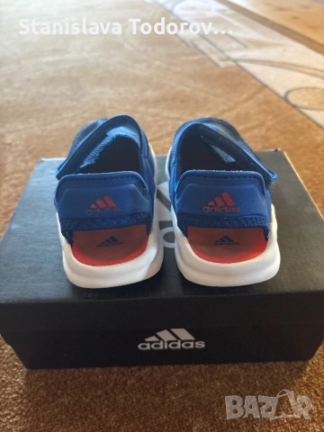 Сандали Adidas, снимка 3 - Детски сандали и чехли - 52256264