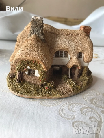 Liliput lane английска къщичка 12/10 см, снимка 2 - Колекции - 52509673
