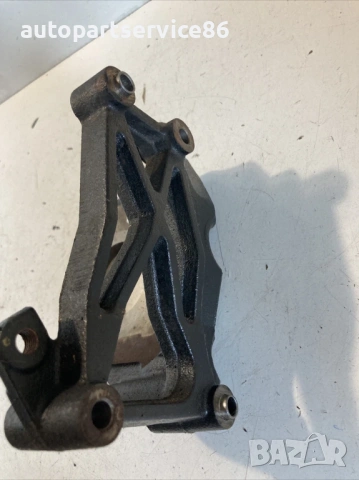 Стойка скоба държач за двигател Blvgt за KIA Sorento 2.5 CRDi (2009) 170HP, снимка 2 - Части - 53315934