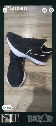 Маратонки Nike . 
