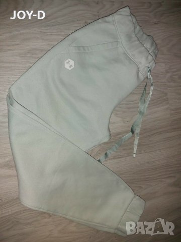 Under armour долнище - Ср., снимка 2 - Спортни екипи - 31062596