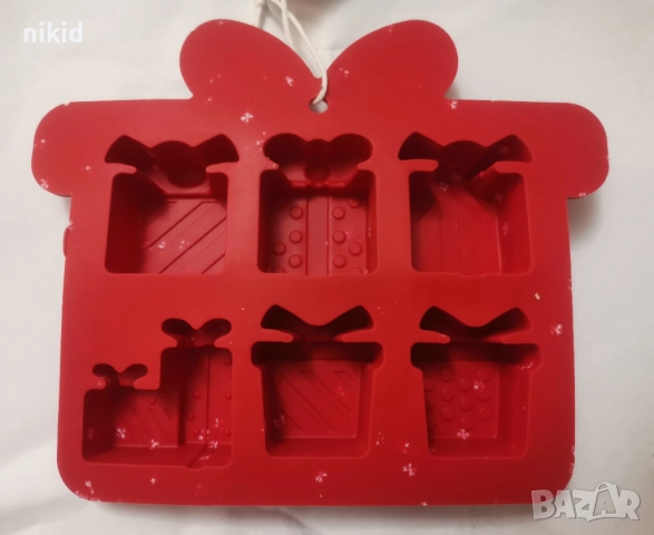 6 подаръка подаръци подарък Коледен силиконов молд форма гипс шоколад свещ сапун бонбони, снимка 2 - Форми - 52449146