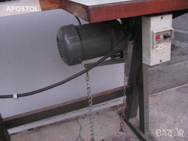 Шевна машина с троен транспорт лемовачка Pfaff 335 , снимка 3 - Шевни машини - 42896980