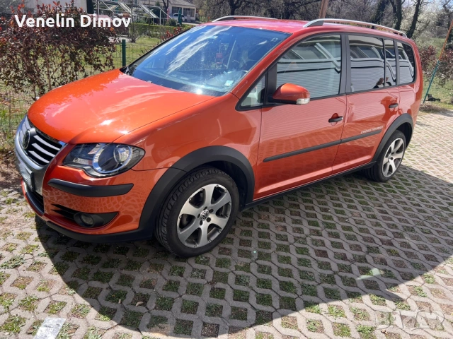 VW Touran CROSS 1.9 105, снимка 7 - Автомобили и джипове - 54348679